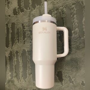 Stanley Quencher FlowState Insulated Tumbler with Handle and Straw - 40oz